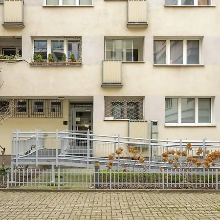 Cosy In The Centre Remote Work By Renters Apartmán